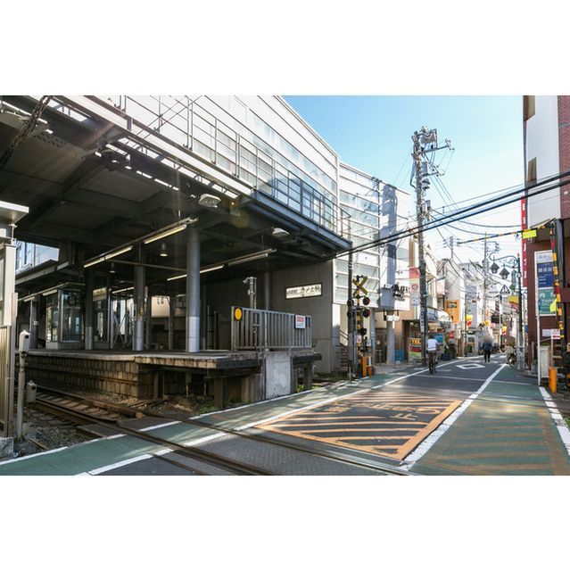 近くに池ノ上駅あり