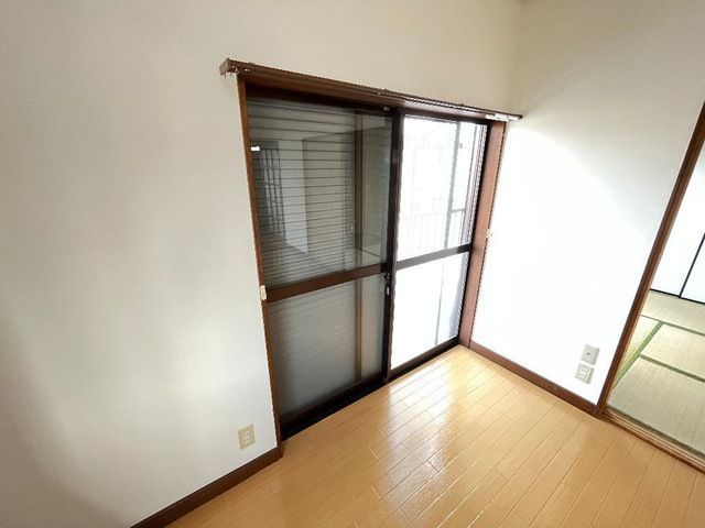 ベッドルーム