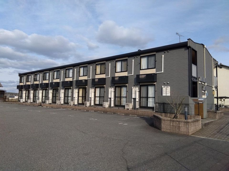 レオパレスFOREVERの外観画像