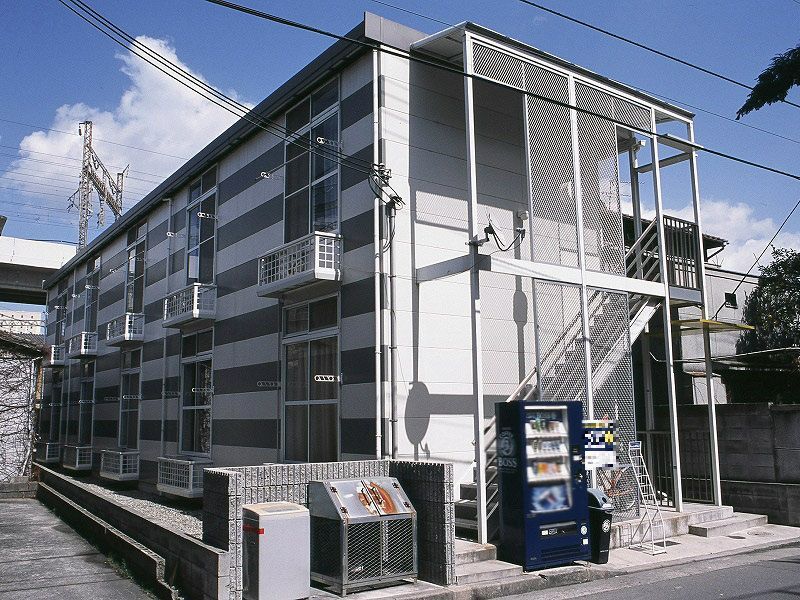 レオパレスレヴェルベールⅡの外観画像