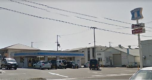 近くにローソン 姫路南条北店  350mあり
