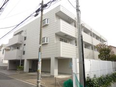 ドミール駒大駅前の外観画像