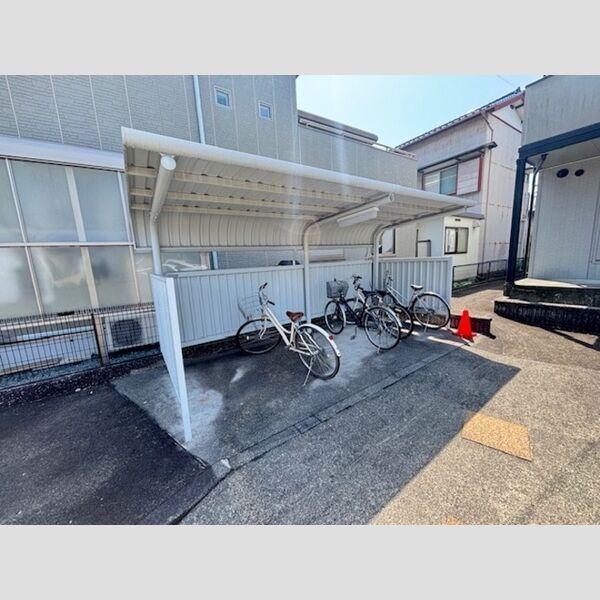 近くに駐輪場あり