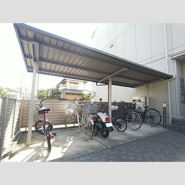 近くに駐輪場あり
