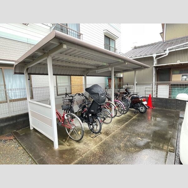 近くに駐輪場あり