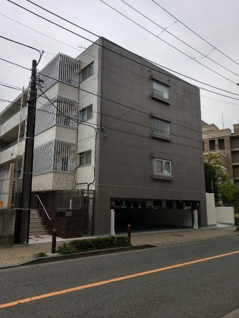 シルフィ馬事公苑の外観画像