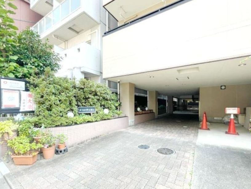 エントランス