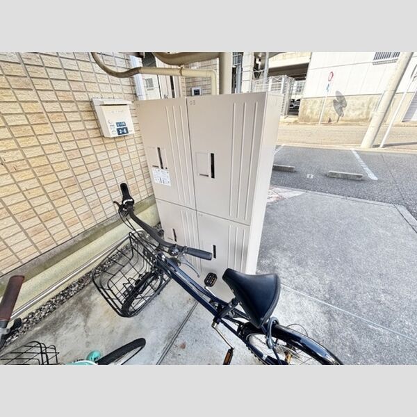 近くに宅配ボックスあり