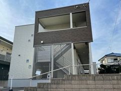 クレイノディン カントの外観画像