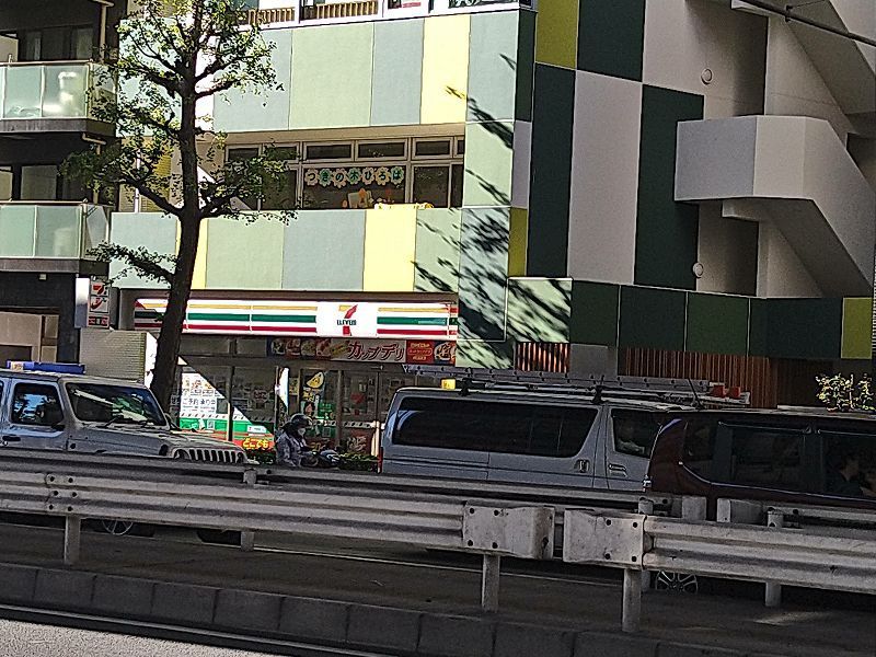 近くに施設あり