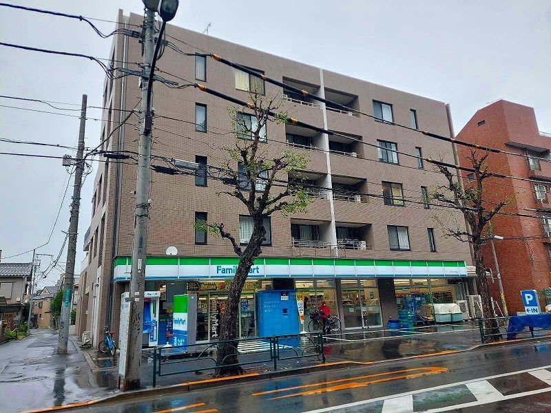 近くに施設あり
