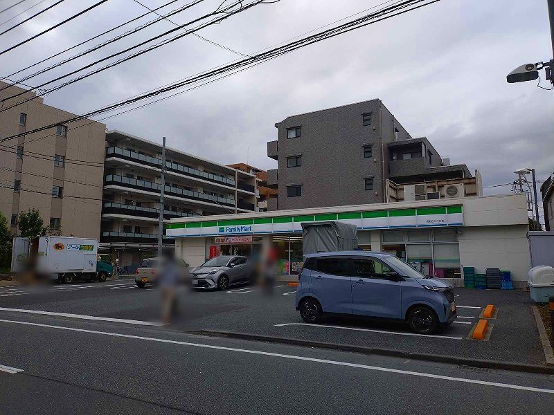近くに施設あり