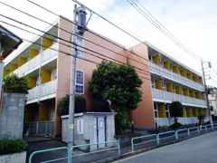 レオパレスけやきの外観画像