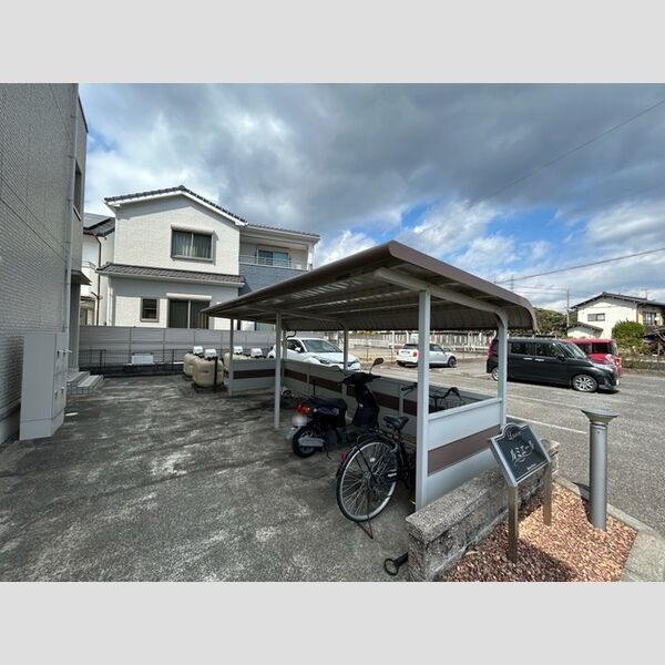 近くに駐輪場あり