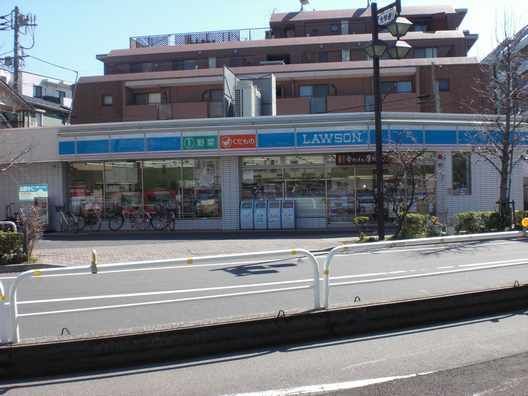 近くに物件付近　コンビニあり