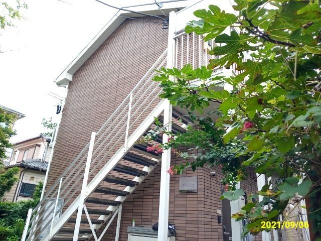 レオパレスブルーヴェイルの外観画像
