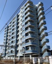 エクレール鴻巣の外観画像