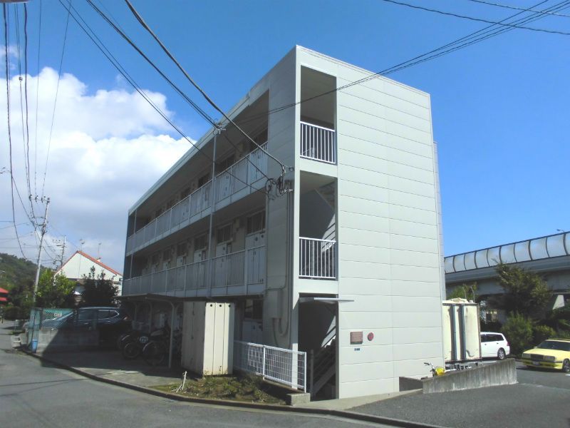 レオパレスフレッシュⅢの外観画像