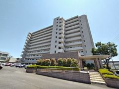 ルピナスコート草薙の外観画像