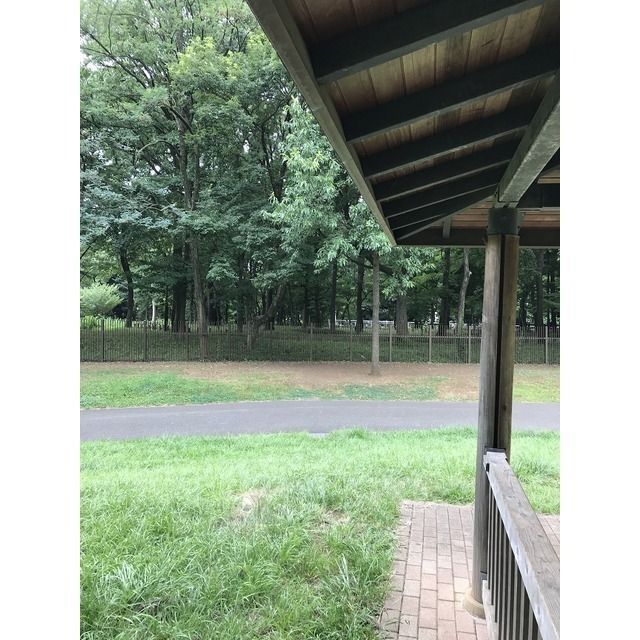 近くに芦花公園（765ｍ）あり
