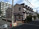 レオパレスイキ明大前の外観