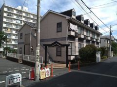 レオパレスイキ明大前の外観画像