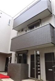 シャルールの外観画像