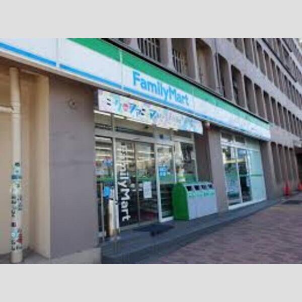 近くに【コンビニエンスストア】ファミリーマート 上池台夫婦坂店まであり