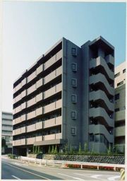 ルーブル都立大学参番館の外観画像