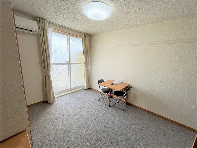 ベッドルーム