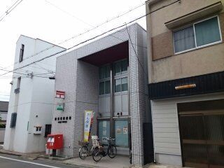 近くの郵便局まで150m(徒歩2分)