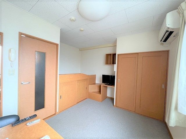 ベッドルーム