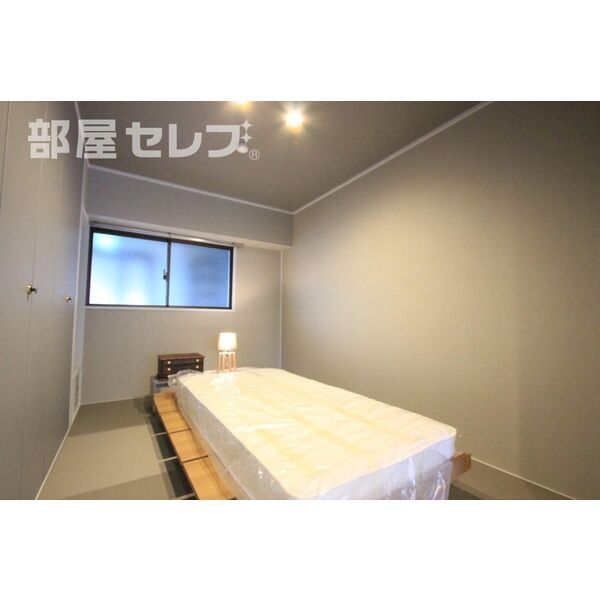 ベッドルーム