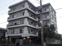 羽生栄マンションの外観画像