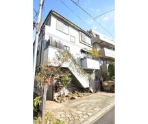 上落合1丁目共同住宅1階の外観画像