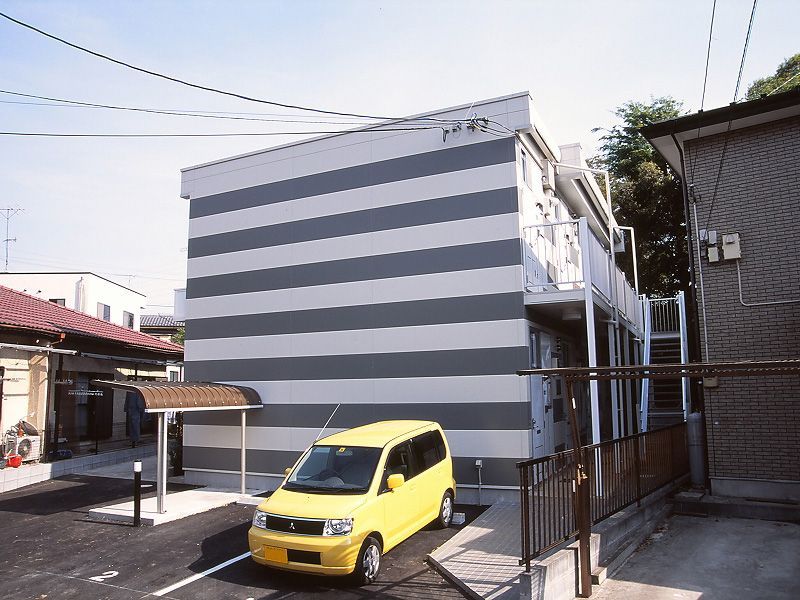 レオパレスフローラの外観画像