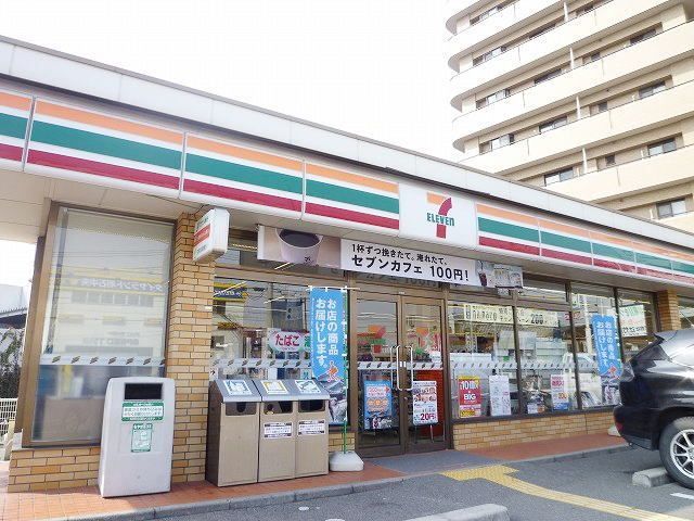近くのセブンイレブン明石硯町店まで350m(徒歩5分)