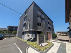 ロイヤルナカダの外観画像