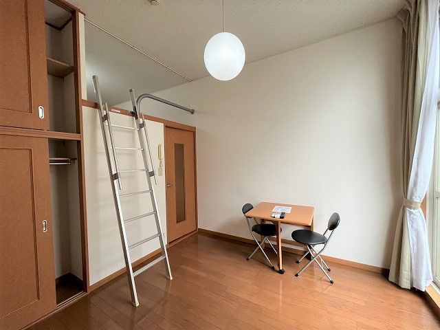 ベッドルーム