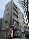 椿ビルの外観