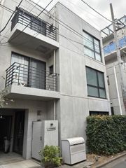サン・アパートメントの外観画像