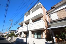 ファーストインプレスの外観画像