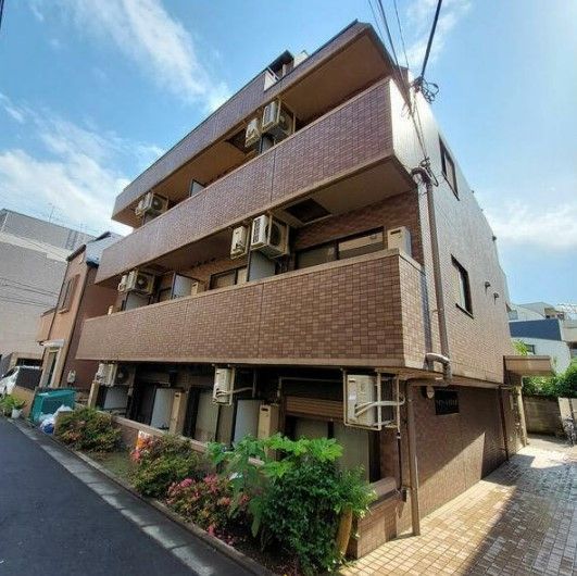 ラミアール学芸大の外観画像