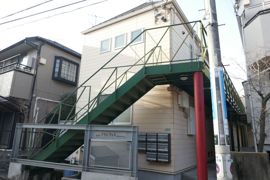 アランフェスの外観画像