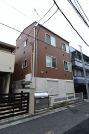 ティーエム三軒茶屋の外観画像