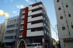 京西マンションビルの外観