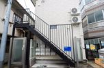 AP1168 ポンデロッサ学芸大学の外観