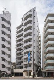 コスモリード西日暮里の外観画像