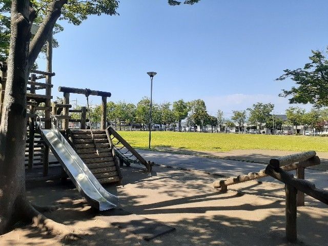 近くの北三公園まで350m(徒歩5分)