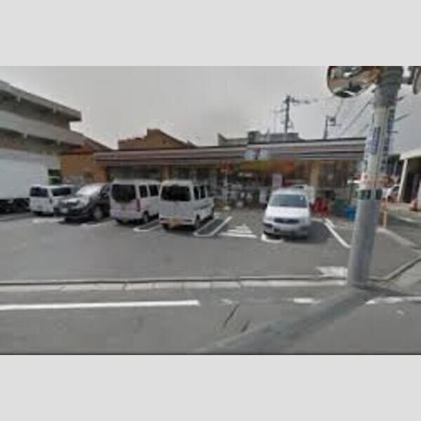 近くに【コンビニエンスストア】セブン-イレブン 世田谷給田4丁目店あり